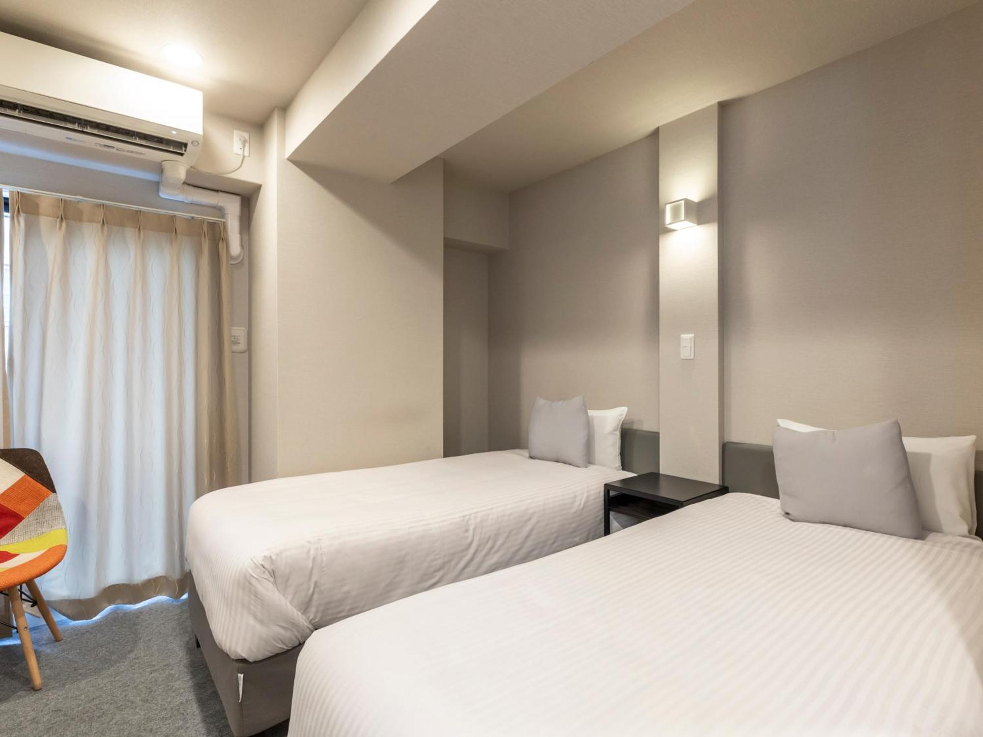 Tabist Unihotel Midosuji Hommachi Osaka Bagian luar foto